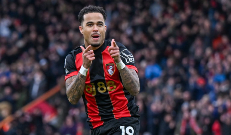Newcastle Considering Summer Move for Justin Kluivert